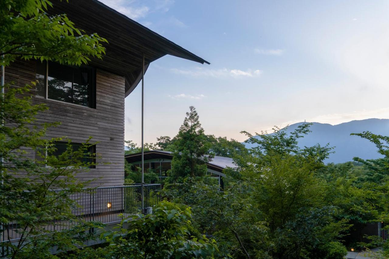 Retreat Foere Hotel